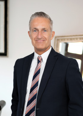 Fachanwalt Handels-, Gesellschafts- & Arbeitsrecht - Dr. Christian Keller Fachanwalt Handels-, Gesellschafts- & Arbeitsrecht - Dr. Christian Keller